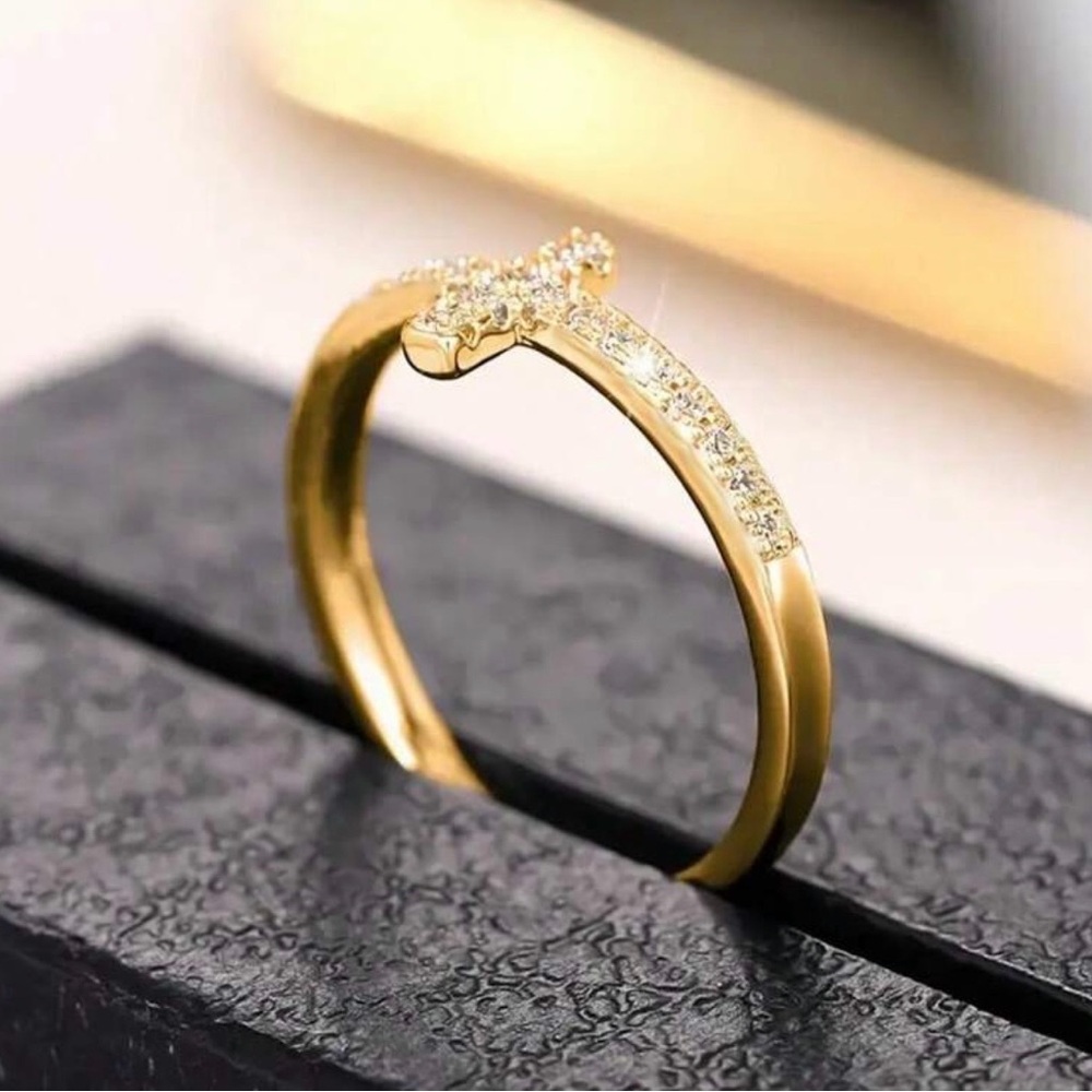 Gold Plated Zirconia Cross Ring size 7 & 8 NWT - Picture 3 of 3